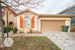 7202 E Cortland Ave in Fresno, CA - Building Photo