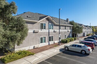 Desert Oasis in Las Vegas, NV - Foto de edificio - Building Photo