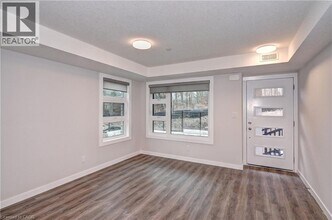 118 Gravel Ridge Trail in Kitchener, ON - Building Photo - Building Photo