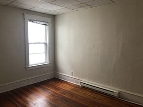 150 Forest St in Fall River, MA - Building Photo - Building Photo