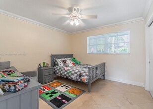 14644 SW 83rd Ct in Palmetto Bay, FL - Building Photo - Building Photo