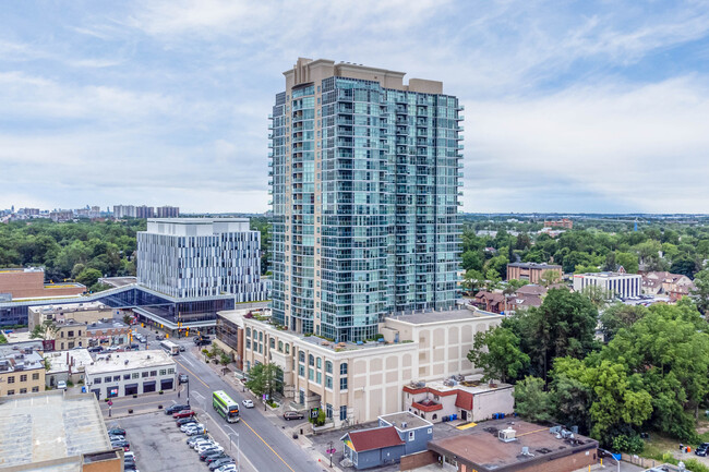 Brampton Renaissance Condos in Brampton, ON - Building Photo - Building Photo