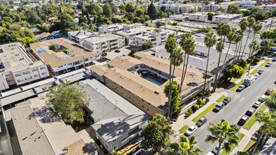 4462 Murietta Ave in Sherman Oaks, CA - Building Photo - Building Photo