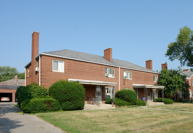 1863-1869 North Star Ave in Columbus, OH - Foto de edificio - Building Photo