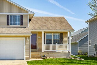 1603 SW Twin Gates Dr in Ankeny, IA - Building Photo - Building Photo