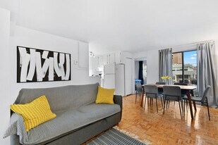 1610 R. Atateken in Montréal, QC - Building Photo