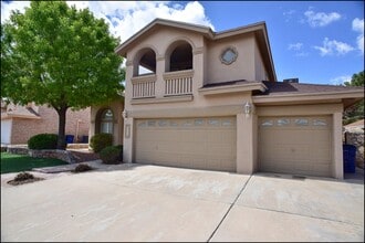 2041 Shadow Ridge Dr in El Paso, TX - Building Photo - Building Photo