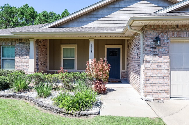 9168 Military Trail in Navarre, FL - Building Photo - Building Photo
