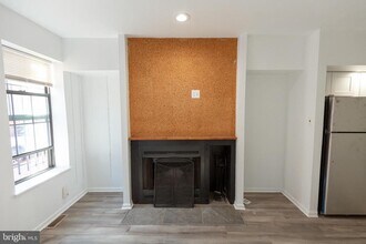 1915 Pemberton St-Unit -1 in Philadelphia, PA - Building Photo - Building Photo
