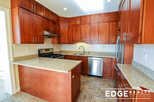 1516 Commonwealth Ave in Boston, MA - Building Photo