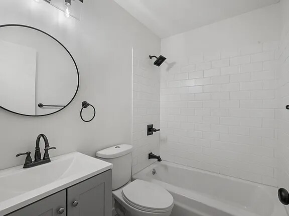 120 Inglewood St-Unit -116 in Long Lake, MN - Building Photo - Building Photo