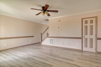8013 Perry Creek Rd in Raleigh, NC - Building Photo - Building Photo