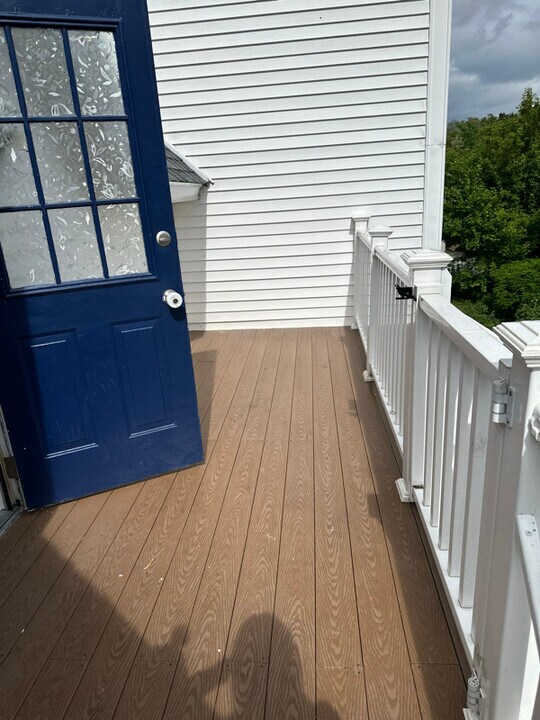 241 Bartlett St, Unit 2 in Manchester, NH - Building Photo