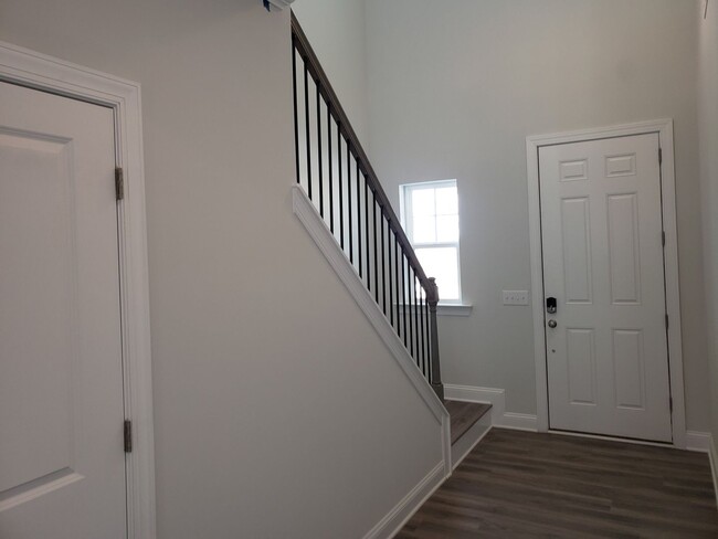 213 Ivy Arbor Way in Holly Springs, NC - Building Photo - Building Photo
