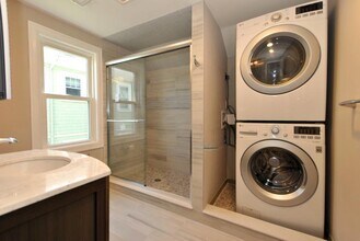 6 Nonantum St in Newton, MA - Building Photo - Building Photo