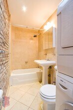 95 Perry St in New York, NY - Foto de edificio - Building Photo