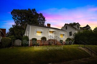 905 7th St W in Birmingham, AL - Building Photo