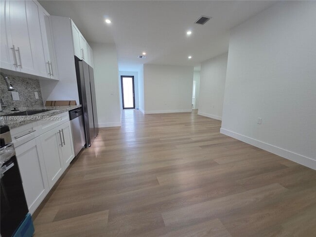 1313 NW 6th Ave Unit A in Florida City, FL - Building Photo - Building Photo