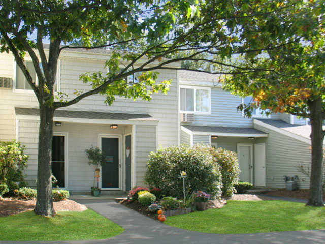 Shorewood Apartments