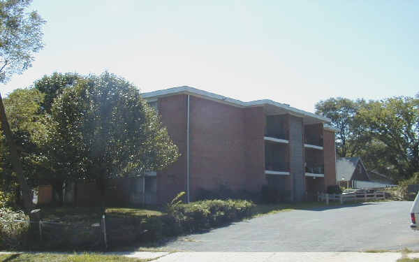 42ND FLATS in Hyattsville, MD - Building Photo - Building Photo