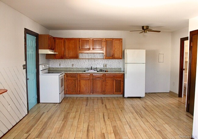 505 NY-208 in New Paltz, NY - Building Photo - Building Photo