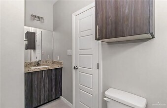 18 Las Vistas Ln in Weslaco, TX - Building Photo - Building Photo