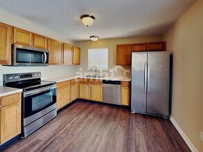 3726 Indigo Blue Blvd in Whitestown, IN - Foto de edificio - Building Photo