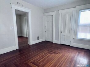 1446 Ella T Grasso Blvd in New Haven, CT - Building Photo - Building Photo