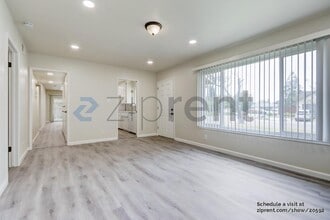 9443 Acapulco Way in Elk Grove, CA - Building Photo - Building Photo
