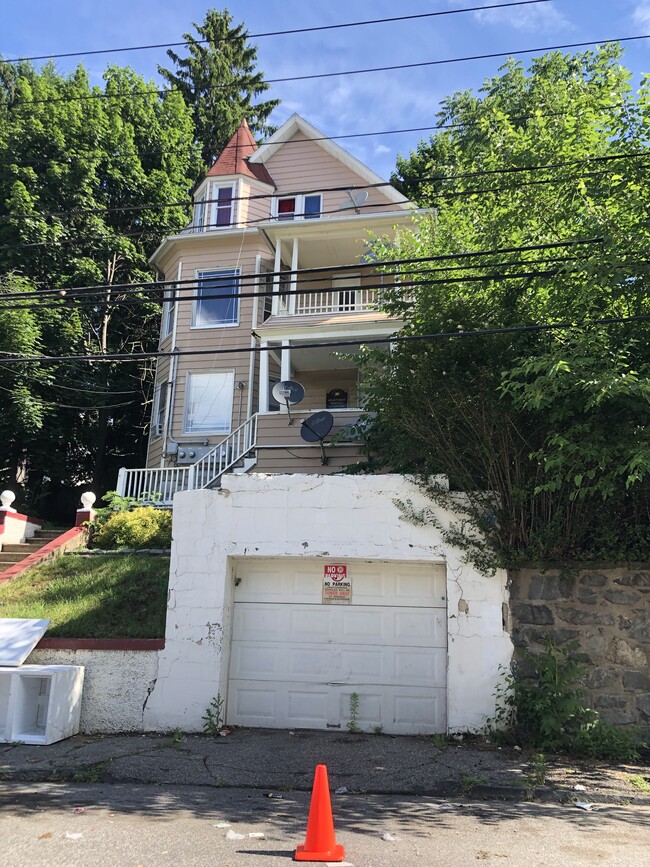 34 Kellogg St in Waterbury, CT - Building Photo - Building Photo