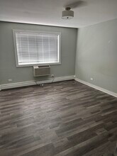 1619 E Thacker St in Des Plaines, IL - Building Photo - Building Photo