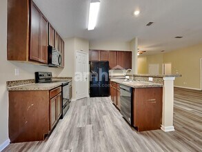 1861 McGirts Point Blvd in Jacksonville, FL - Foto de edificio - Building Photo