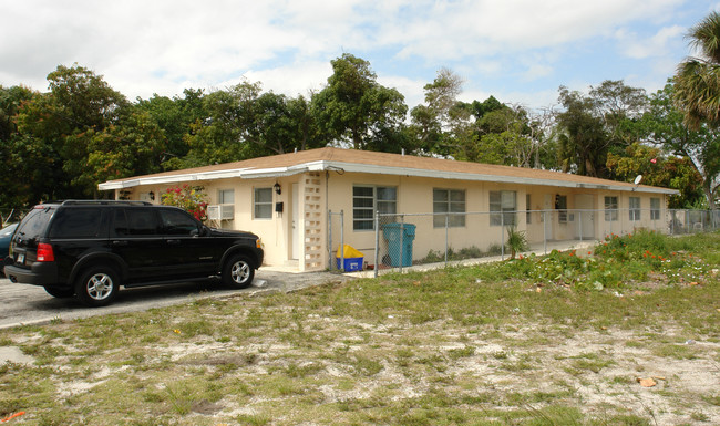 339 NE Martin Luther King Jr Blvd in Boynton Beach, FL - Building Photo - Building Photo