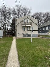 438 S 65th St (Lower) in Milwaukee, WI - Building Photo - Building Photo