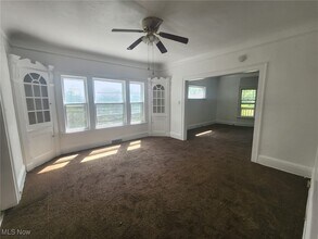 3247 E Overlook Rd in Cleveland Heights, OH - Building Photo - Building Photo