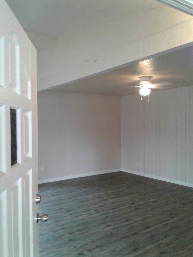 1643 Sunset Ave in Stockton, CA - Building Photo - Building Photo