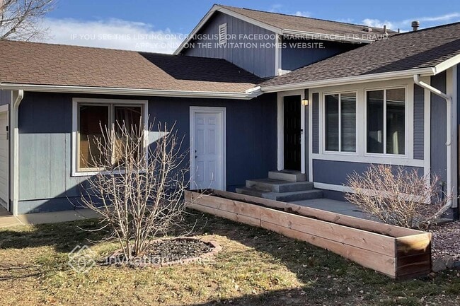 4110 S Laredo Way in Aurora, CO - Foto de edificio - Building Photo