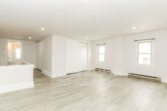 340-342 W Broad St in Quakertown, PA - Building Photo - Building Photo