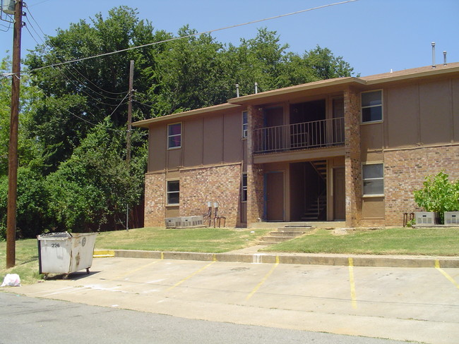 Z-Forest Hill 2nd Street in Durant, OK - Building Photo - Building Photo