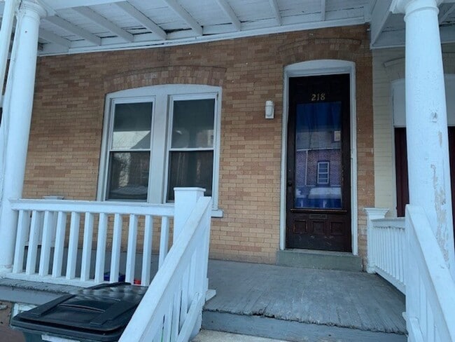 218 N Madison St in Allentown, PA - Building Photo - Building Photo