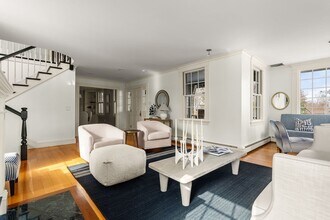 59 Harbor Ave in Marblehead, MA - Building Photo - Building Photo