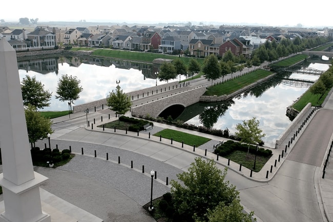 French District Villas in St. Charles, MO - Foto de edificio - Building Photo