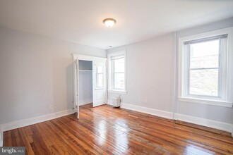5049 Spruce St in Philadelphia, PA - Building Photo - Building Photo