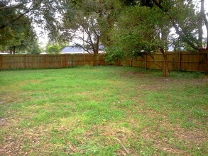 5735 8th St in Zephyrhills, FL - Building Photo - Building Photo