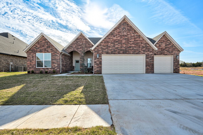 9320 NW 146th St in Yukon, OK - Building Photo - Building Photo