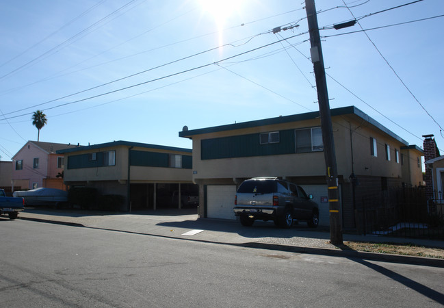 1507 Humboldt Ave in San Pablo, CA - Foto de edificio - Building Photo