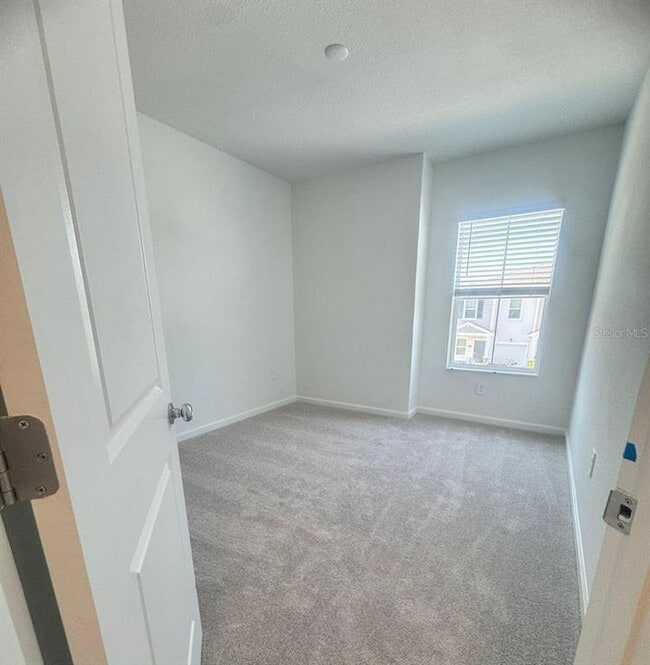 2593 Skyline Lp in Kissimmee, FL - Building Photo - Building Photo