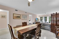 288 2nd St S in Naples, FL - Foto de edificio - Building Photo