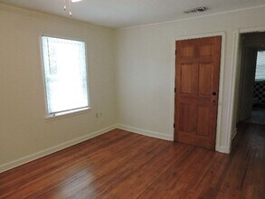 1090 Rittiner Dr in Baton Rouge, LA - Building Photo - Building Photo