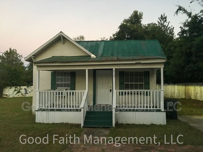 property at 313 W 11th St